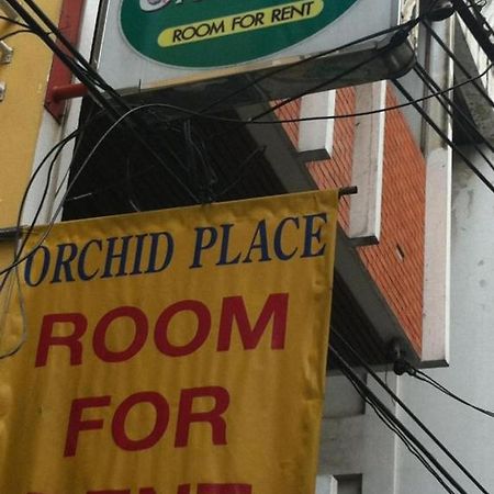 Orchid Place Bangkok Esterno foto